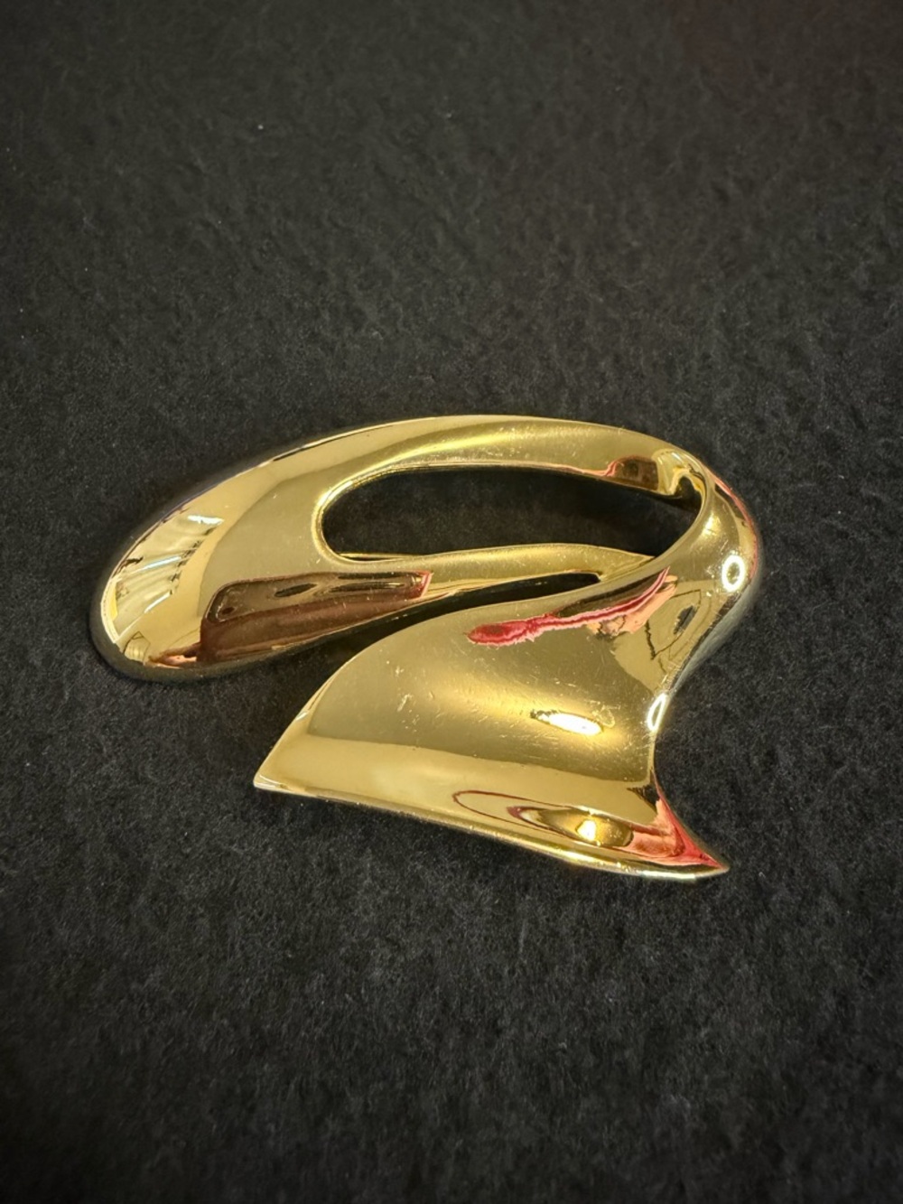 Vintage Gold Tone Women's Brooch